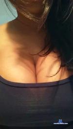 Donnagatto cam4 livecam show performer room profile