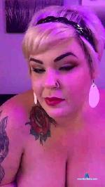 Southernkisx cam4 livecam show performer room profile