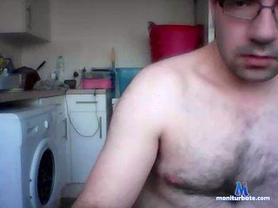 tangrobbie22 cam4 straight performer from United Kingdom of Great Britain & Northern Ireland  