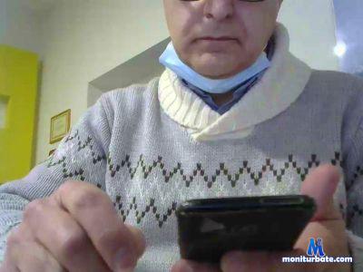 vittorio958 cam4 straight performer from Republic of Italy  