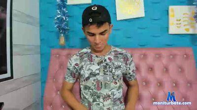 jacod_crazy18 cam4 bicurious performer from Republic of Colombia ass lovense cum rollthedice 