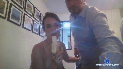 Joy_s_couple cam4 bisexual performer from French Republic  
