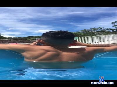 wesley18_sex2 cam4 bisexual performer from Federative Republic of Brazil  
