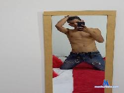 Connor_BigDick cam4 live cam performer profile