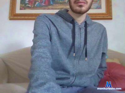 chef_18 cam4 gay performer from Republic of Italy  