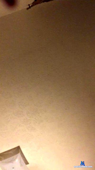 tyller_muller cam4 bisexual performer from United States of America latino 