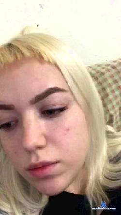 Fifiru cam4 live cam performer profile