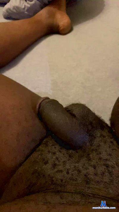 darkeee cam4 bisexual performer from United Kingdom of Great Britain & Northern Ireland  