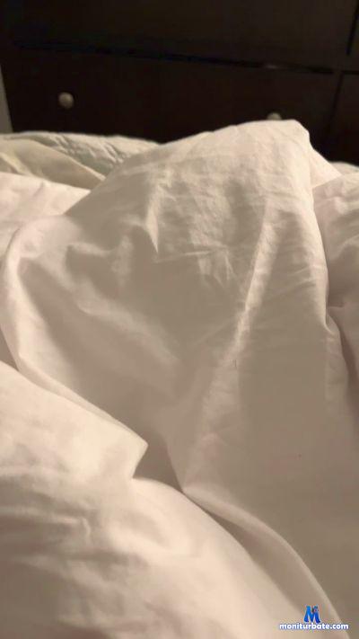 tightnwet12 cam4 straight performer from United States of America Hitachi multiple orgasms 