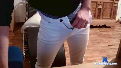 YoUnGbOy2018 cam4 bisexual performer from Republic of Italy  