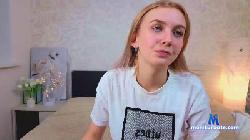 JaniceMelani cam4 live cam performer profile