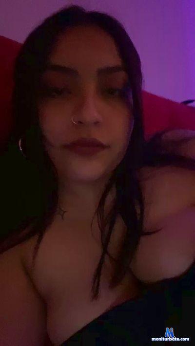 liaaaa_ cam4 bicurious performer from Republic of Chile  