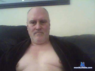 iluv2lick69 cam4 bisexual performer from Canada  