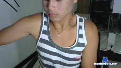 BrixChris cam4 gay performer from United Kingdom of Great Britain & Northern Ireland  