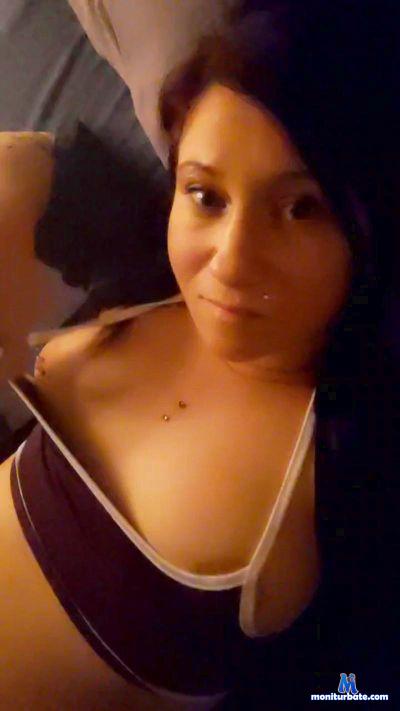 BabyBluez4207 cam4 bisexual performer from Canada  