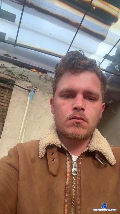 Silvzrhaaze cam4 gay performer from French Republic  