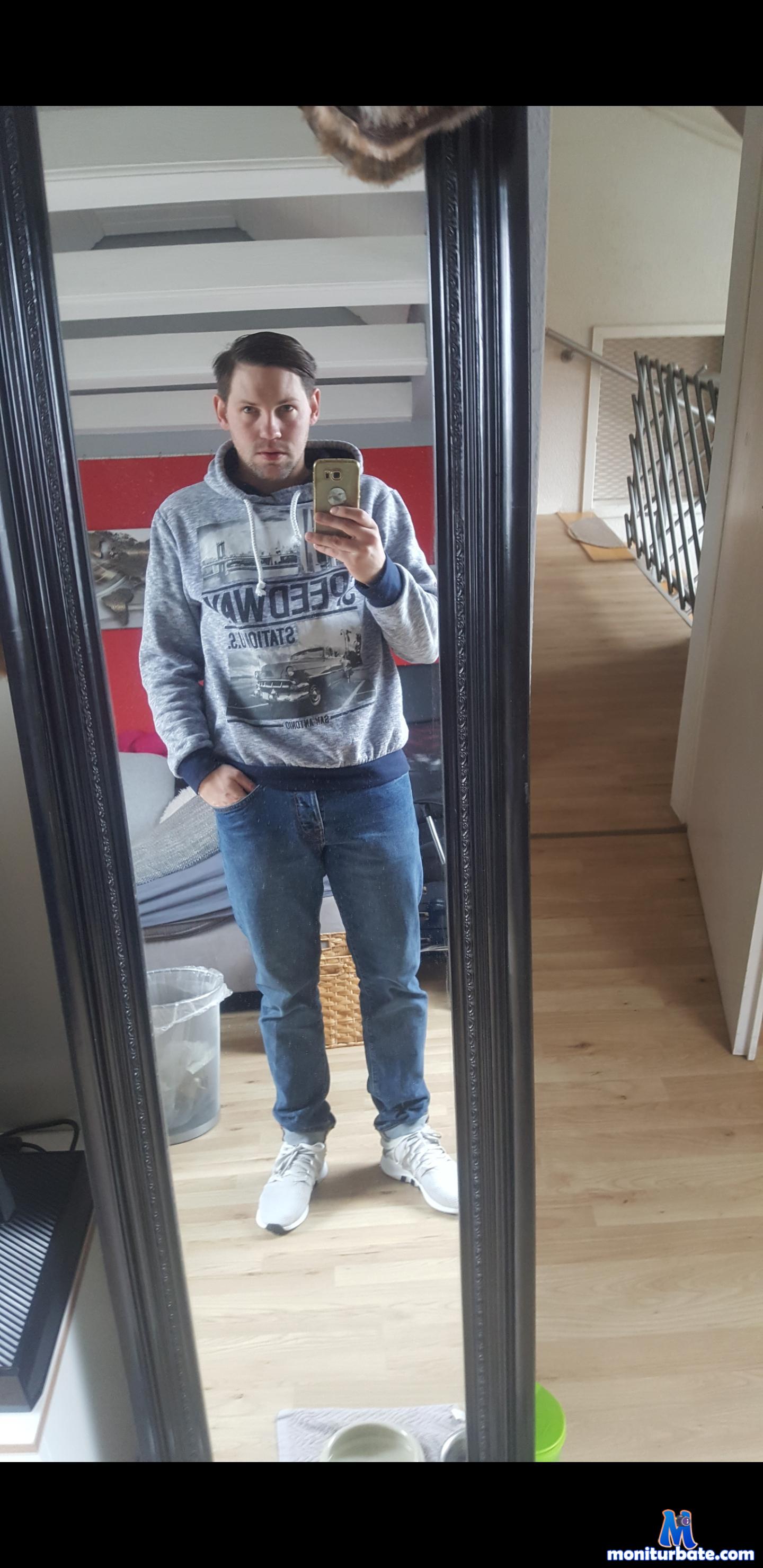 Carle99 cam4 straight performer from Federal Republic of Germany  