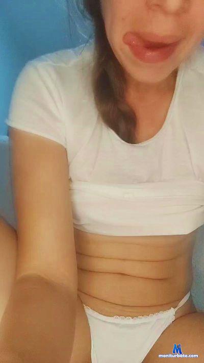 ciliaspear cam4 bisexual performer from Portuguese Republic  