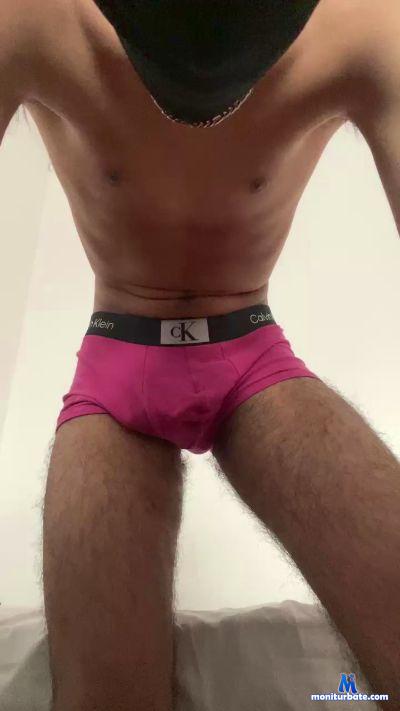 Tiago_570 cam4 bisexual performer from French Republic amateur feet ass cum 