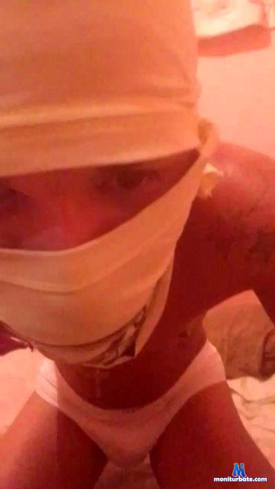 leandro1587 cam4 bisexual performer from Federative Republic of Brazil  
