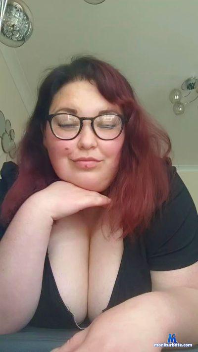 jolantinaxxx cam4 straight performer from United Kingdom of Great Britain & Northern Ireland  