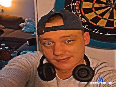 Ramonplatotje cam4 straight performer from Kingdom of the Netherlands masturbation cute C2C cock sperma 