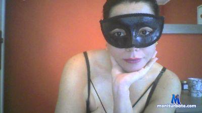 WomanInMask cam4 bicurious performer from Republic of Italy  