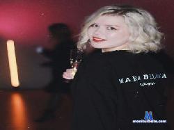 SilviaDoggett cam4 live cam performer profile