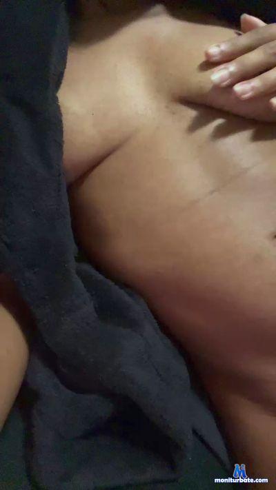 Fany_mendes cam4 bisexual performer from Federative Republic of Brazil  