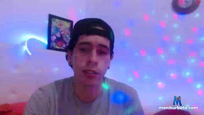 ErickWolf cam4 bisexual performer from United Mexican States  