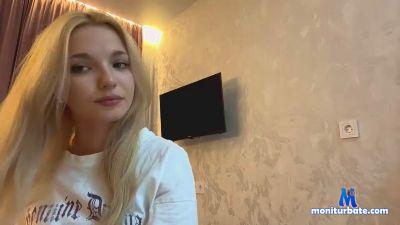 EmmaFousek cam4 straight performer from Republic of Latvia C2C striptease pussy cute spanking cosplay pornstar 