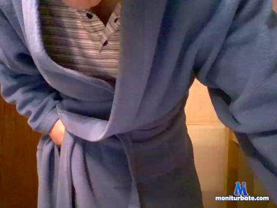 walter561 cam4 gay performer from French Republic  