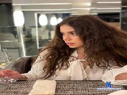 ElizabethReed cam4 live cam performer profile