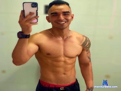 Danifants_Mon cam4 gay performer from Republic of Colombia Latino abs gay c2c colombiano 