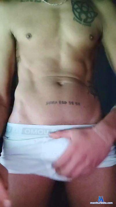 NeonLux_22 cam4 bicurious performer from Republic of Italy  