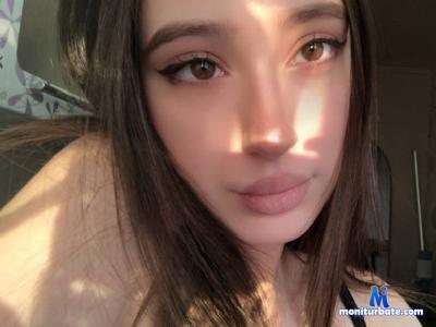 BonnieClowesv cam4 bisexual performer from French Republic armpits C2C schoolgirl cute spanking pornstar feet 