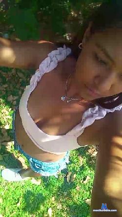 alannafunn cam4 live cam performer profile