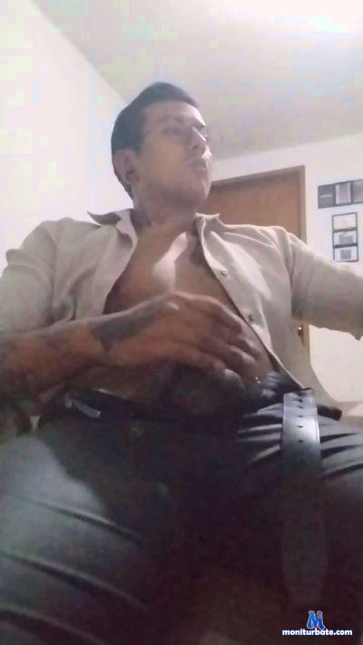 Sado_pomps cam4 bisexual performer from United Mexican States  