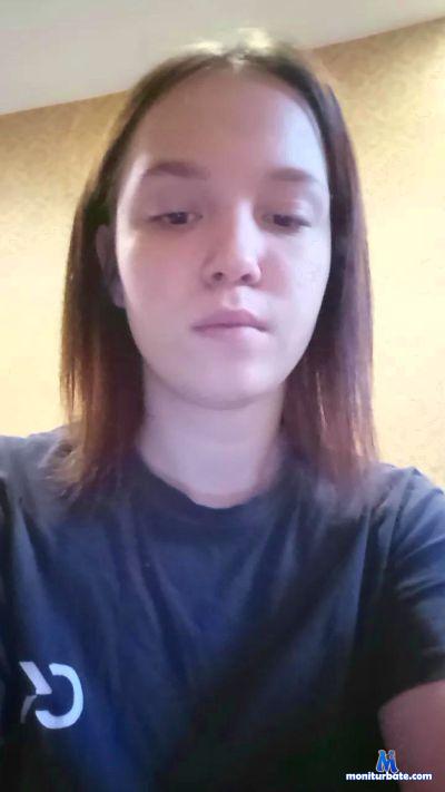 QueenOfTkns cam4 bisexual performer from French Polynesia  