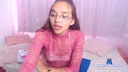 Leelooo_pink cam4 live cam performer profile