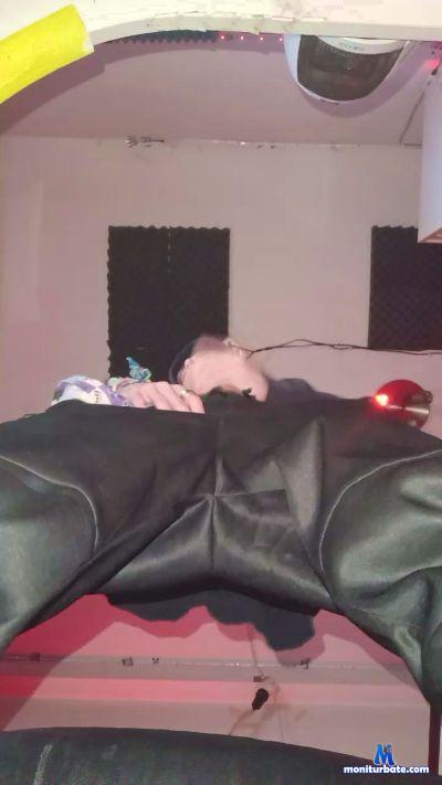 Smiile69 cam4 straight performer from Kingdom of Spain  
