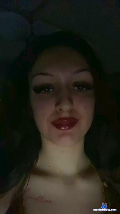 sexiibratt cam4 straight performer from United States of America  