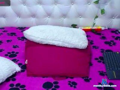 Dirty_Girls69 cam4 bisexual performer from United States of America  