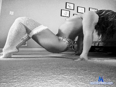 PurpleSub1992 cam4 bicurious performer from United States of America amateur 