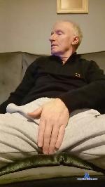 hammer694 cam4 livecam show performer room profile