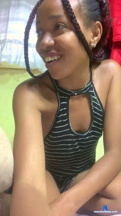 Luluz6 cam4 straight performer from Republic of Madagascar  