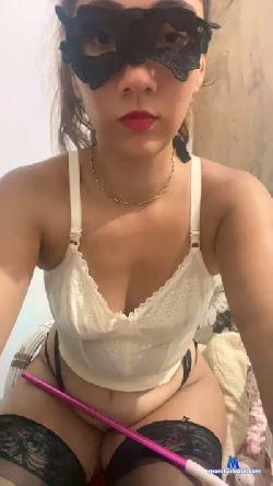 Larysahk cam4 live cam performer profile