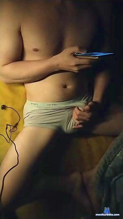 Jojo3182 cam4 gay performer from Taiwan, Province of China  