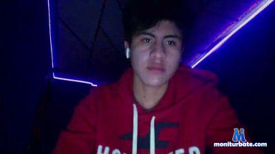 HoneyEsteban1 cam4 straight performer from Republic of Colombia  