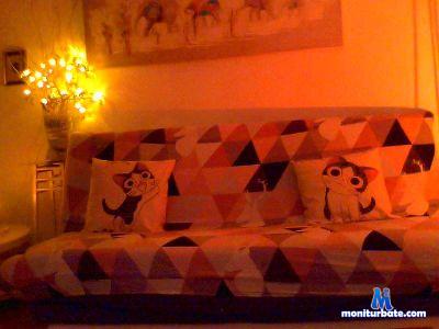 chupachups23 cam4 bisexual performer from Republic of Poland  